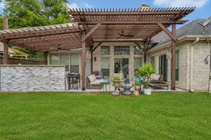 1914 Restridge Dr, Houston, TX 77055 - Photo 9