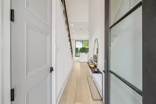 110 Wellington Row Rd, Houston, TX 77024 - Photo 3