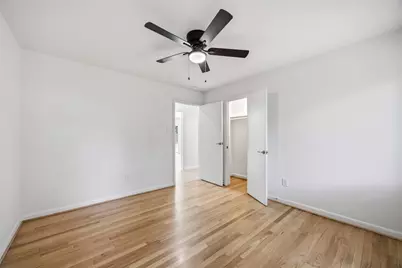 8419 Bluegate Court, Houston, TX 77025 - Photo 11