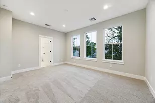 812 Thornton St, Houston, TX 77018 - Photo 29