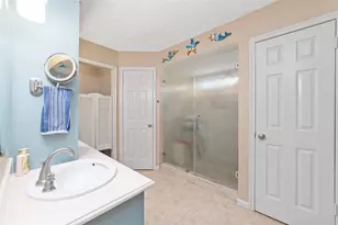 12511 Meadow Lake Dr, Houston, TX 77077 - Photo 23