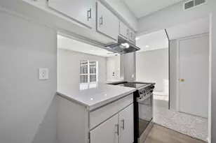 6410 Del Monte, Houston, TX 77057 - Photo 9