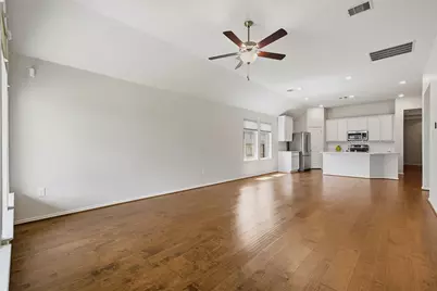 2734 Meadow View Lane, Conroe, TX 77385 - Photo 9