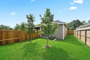 412/414 Ave H, Conroe, TX 77301 - Photo 25