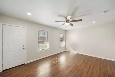 6403 Sloan Street #1, Houston, TX 77087 - Photo 9