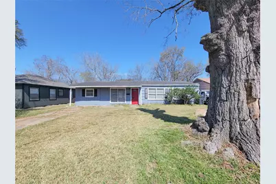 5835 Kenilwood Drive, Houston, TX 77033 - Photo 35