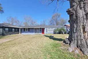 5835 Kenilwood Dr, Houston, TX 77033 - Photo 35