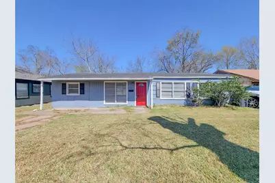 5835 Kenilwood Drive, Houston, TX 77033 - Photo 1