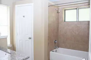 9526 Dundalk St, Spring, TX 77379 - Photo 13