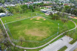 9902 Clark Rd, Houston, TX 77076 - Photo 27