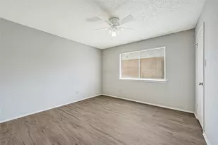 7314 Addicks Clodine Rd, Houston, TX 77083 - Photo 23
