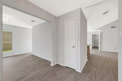 7314 Addicks Clodine Road, Houston, TX 77083 - Photo 9