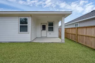 516 Monarch Trl, Huntsville, TX 77340 - Photo 17