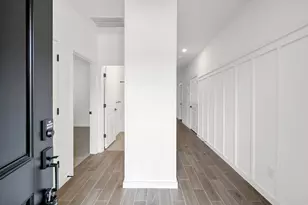 516 Monarch Trl, Huntsville, TX 77340 - Photo 3