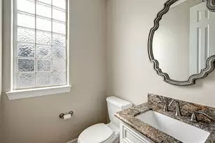 3318 W Dallas St, Houston, TX 77019 - Photo 9