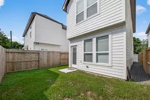 2004 Worms St, Houston, TX 77020 - Photo 31