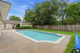9629 Maribelle Way, Houston, TX 77055 - Photo 23