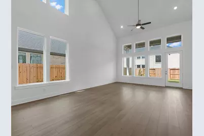 8002 Treetop View Drive, Fulshear, TX 77441 - Photo 5