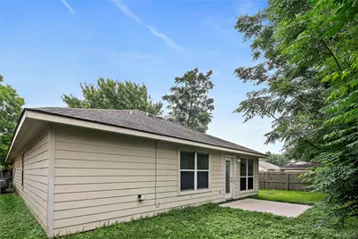 5734 Wandering Creek Drive, Richmond, TX 77469 - Photo 3