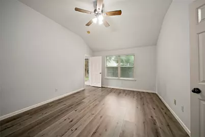 5734 Wandering Creek Drive, Richmond, TX 77469 - Photo 15