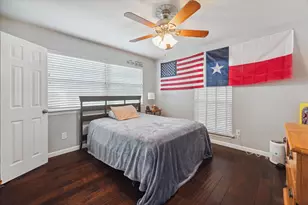 1880 White Oak Dr Dr, Houston, TX 77009 - Photo 11