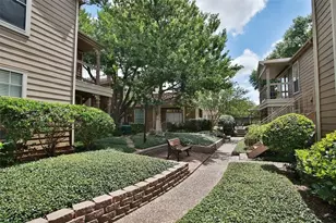 1880 White Oak Dr Dr, Houston, TX 77009 - Photo 19