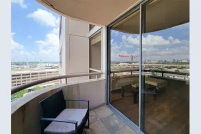 3525 Sage Road #1605, Houston, TX 77056 - Photo 3