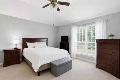 3603 Banks Run Lane, Katy, TX 77449 - Photo 9