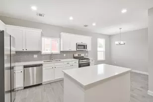 7524 E Maxroy St, Houston, TX 77088 - Photo 13
