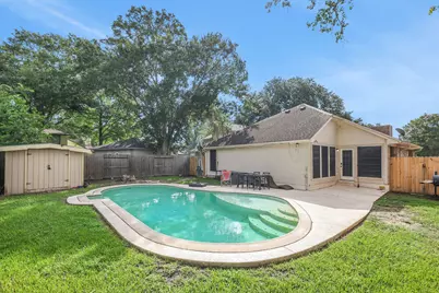 2514 S Mission Circle, Friendswood, TX 77546 - Photo 17