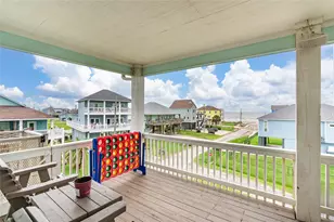 819 Eastview, Crystal Beach, TX 77650 - Photo 15