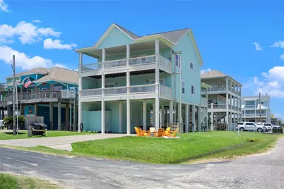 819 Eastview, Crystal Beach, TX 77650 - Photo 3