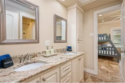 819 Eastview, Crystal Beach, TX 77650 - Photo 33