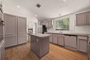 3725 Allen Rd, Pearland, TX 77584 - Photo 15