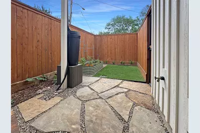 408 Pecore Street, Houston, TX 77009 - Photo 37