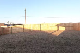 986 Garden Path Dr, Willis, TX 77378 - Photo 11