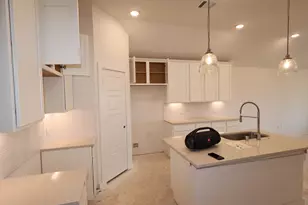 986 Garden Path Dr, Willis, TX 77378 - Photo 11