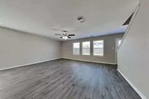 16758 N Rail Dr, Conroe, TX 77385 - Photo 3