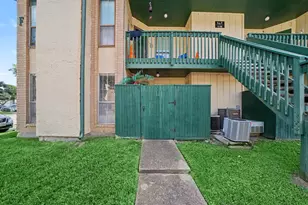 1516 Bay Area Blvd, Houston, TX 77058 - Photo 13