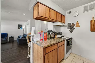 1516 Bay Area Blvd, Houston, TX 77058 - Photo 5