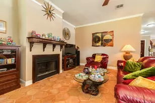 42 W Dansby Dr, Galveston, TX 77551 - Photo 23