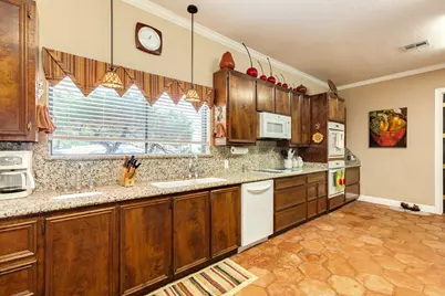 42 W Dansby Drive, Galveston, TX 77551 - Photo 19