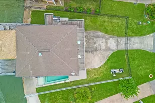 1222 Oahu Dr, Galveston, TX 77554 - Photo 7