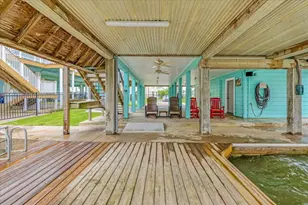 1222 Oahu Dr, Galveston, TX 77554 - Photo 33