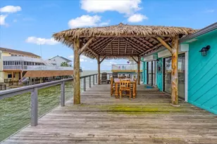 1222 Oahu Dr, Galveston, TX 77554 - Photo 3