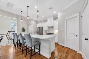 1102 W 15th St, Houston, TX 77008 - Photo 17