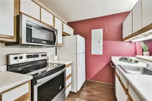 529 Southwest Parkway Pkwy, College Station, TX 77840 - Photo 15