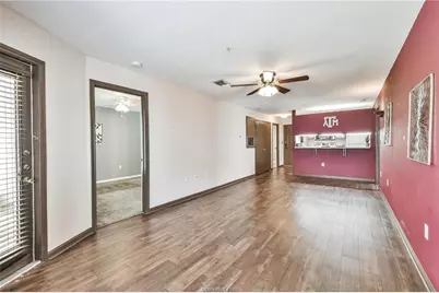 529 Southwest Parkway Parkway #203, College Station, TX 77840 - Photo 9
