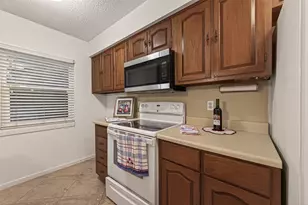 14437 Still Meadow Dr S, Houston, TX 77079 - Photo 9