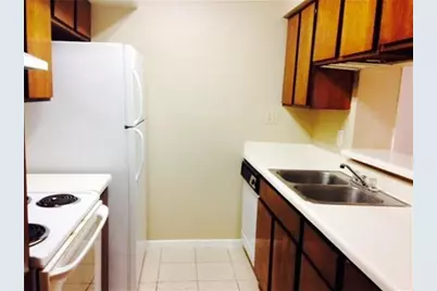 8519 Hearth Boulevard #26, Houston, TX 77054 - Photo 5